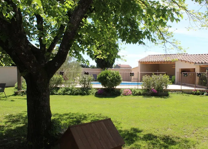 Mas La Gentille ,,, A La Campagne , Beautiful Outdoor , Swimming Pool , Pool House , Nice Green Garden , Bbq ,,, Only For You , Pour Passer Un Sejour Inoubliable
